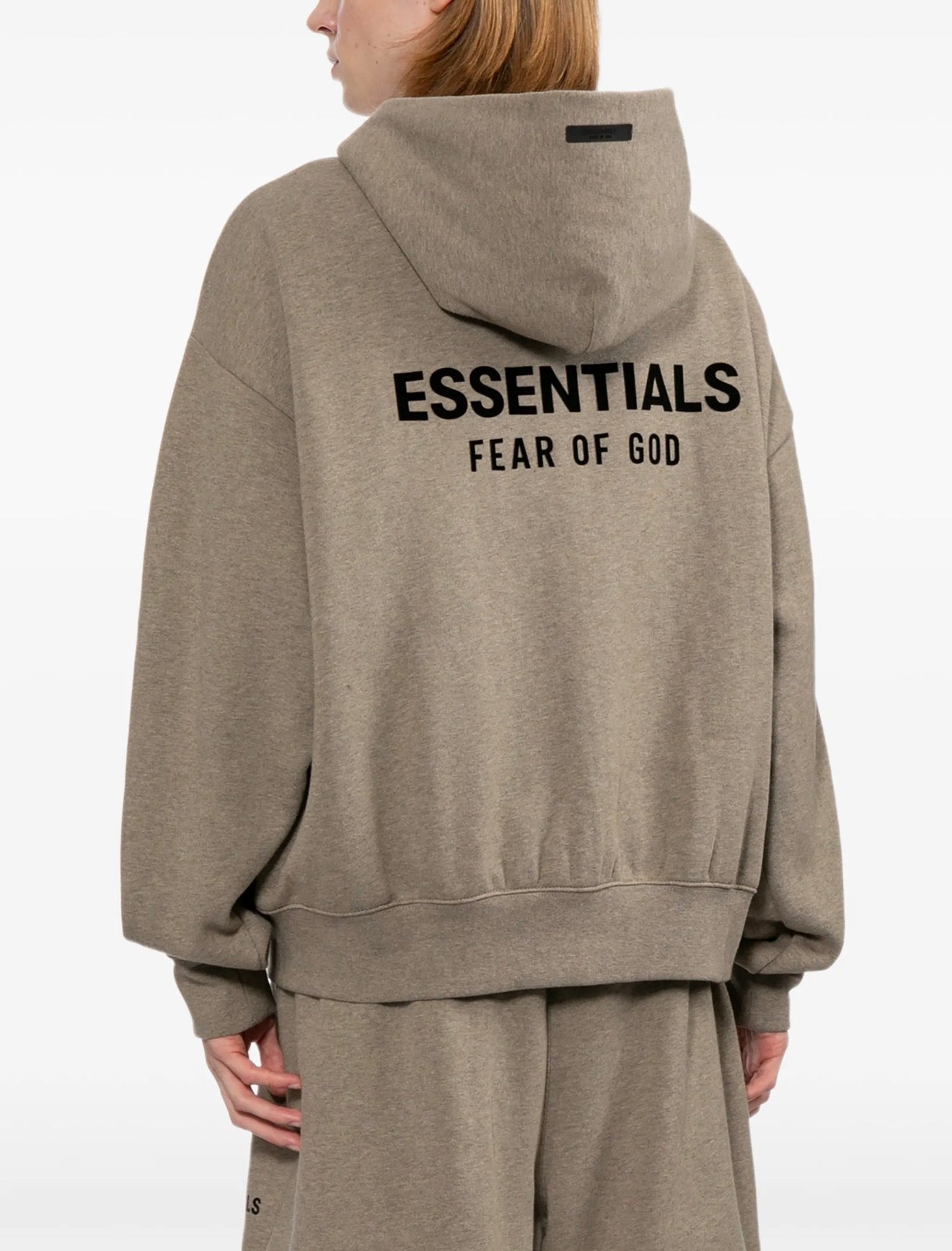 ESSENTIALS ZIP
