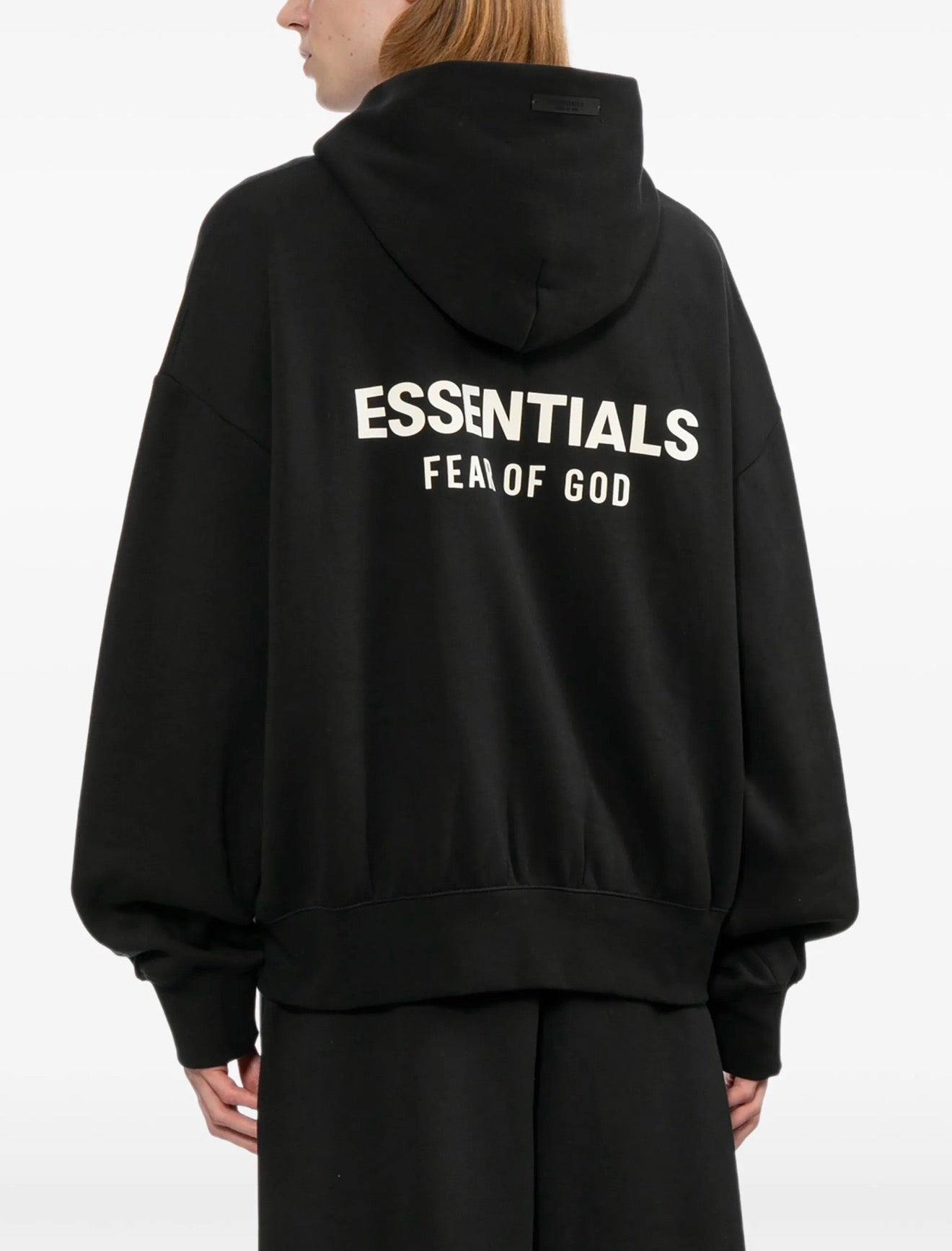 ESSENTIALS BLACK ZIP